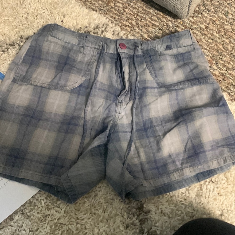 #45 women’s shorts size 4